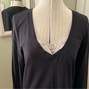 DENVER HAYS, BLACK SWEATER, SIZE: L